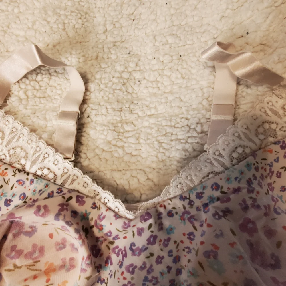 Ruby Ribbon Cami - Picture 4 of 5